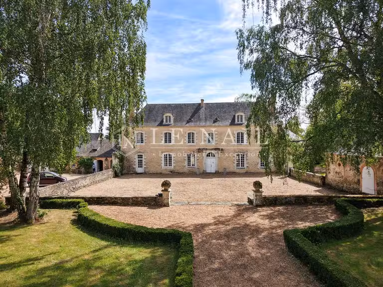 Propriété Angers - 9 chambres - 420m²