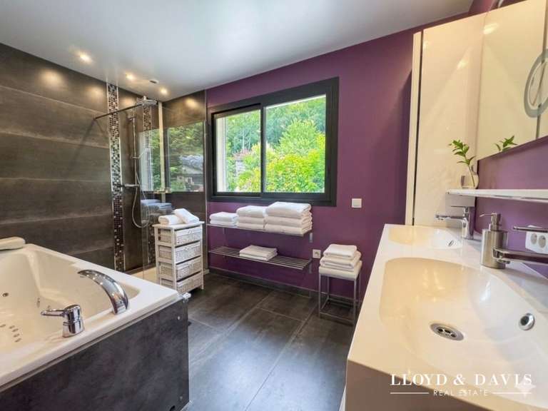 Maison Angicourt - 4 chambres - 244m²