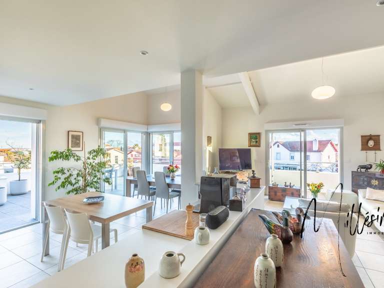 Apartment Anglet - 3 bedrooms - 145m²