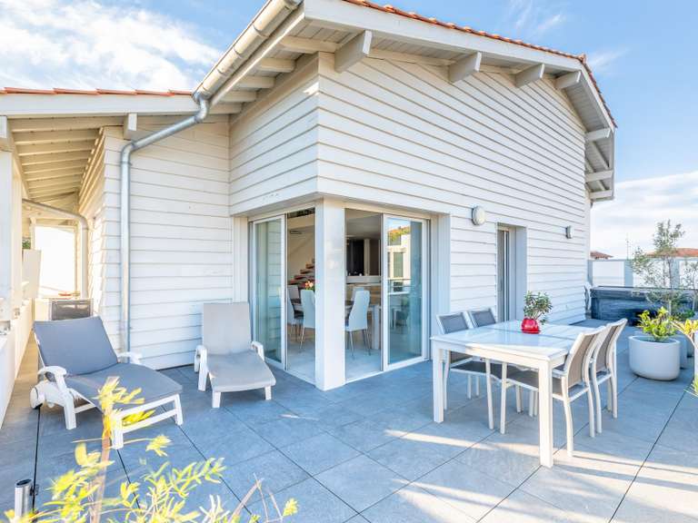 Apartment Anglet - 3 bedrooms - 145m²