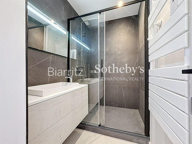 Maison Anglet - 5 chambres - 200m²