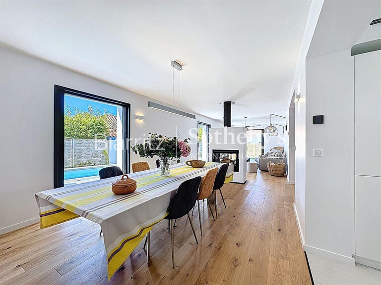 Maison Anglet - 5 chambres - 200m²