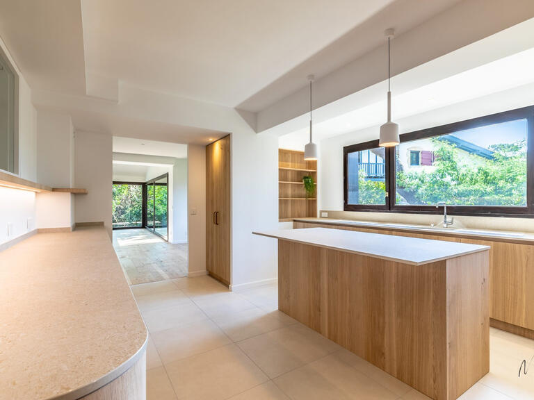 Maison Anglet - 5 chambres - 310m²