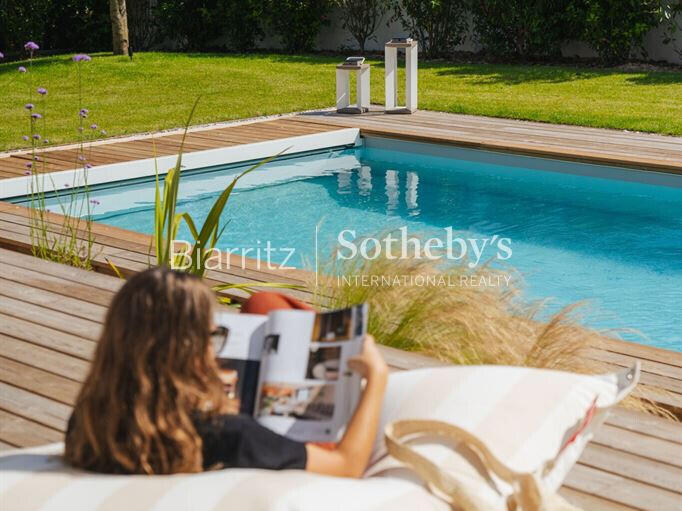 Maison Anglet - 4 chambres - 309m²