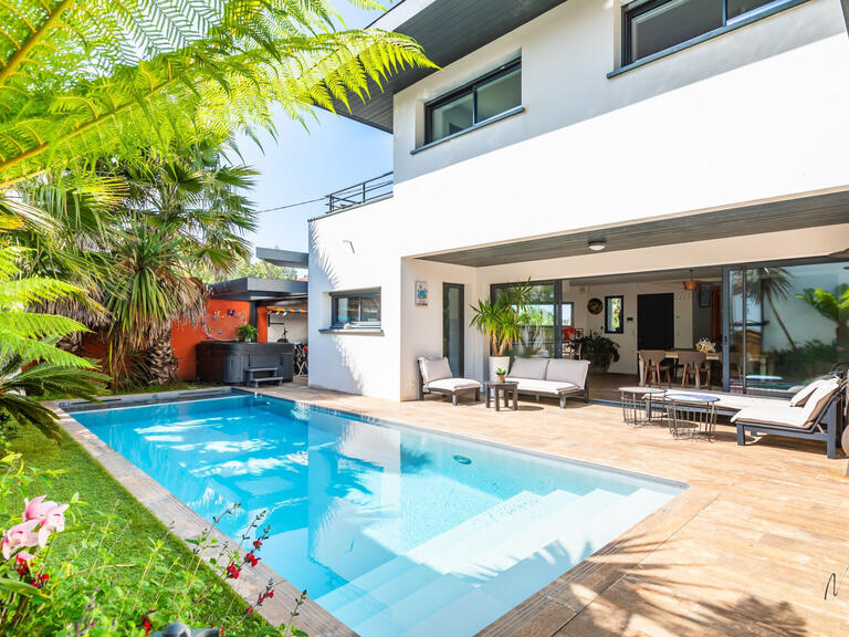 Maison Anglet - 5 chambres - 196m²