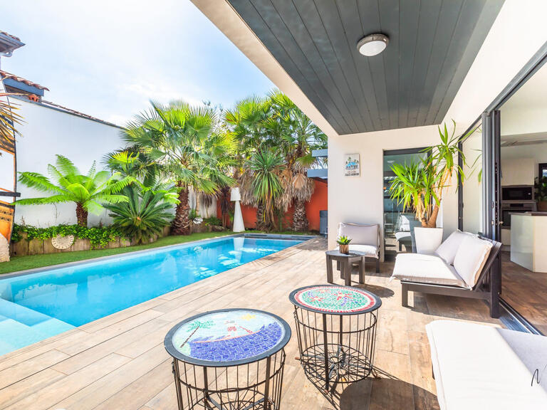 Maison Anglet - 5 chambres - 196m²