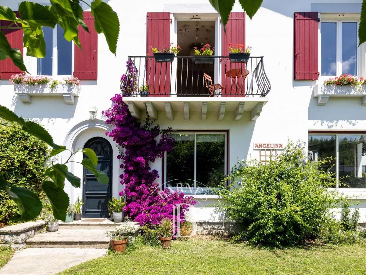 House Anglet