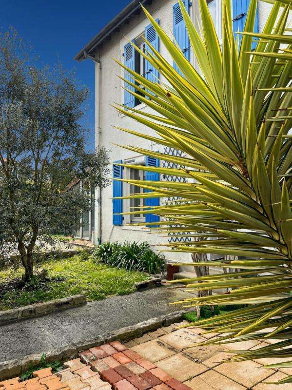 House Anglet