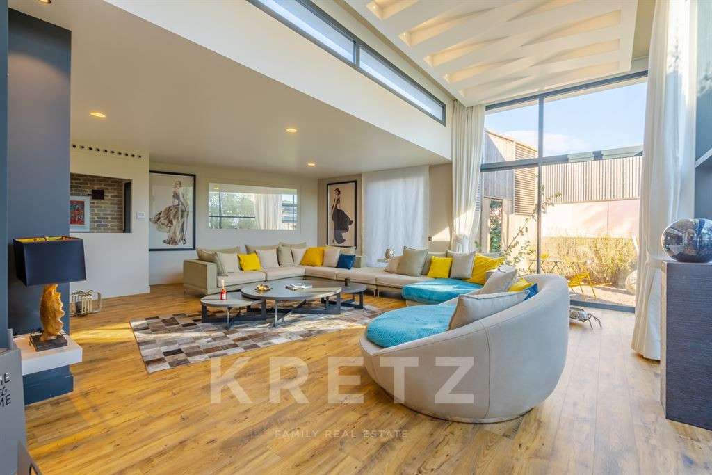 House Anglet