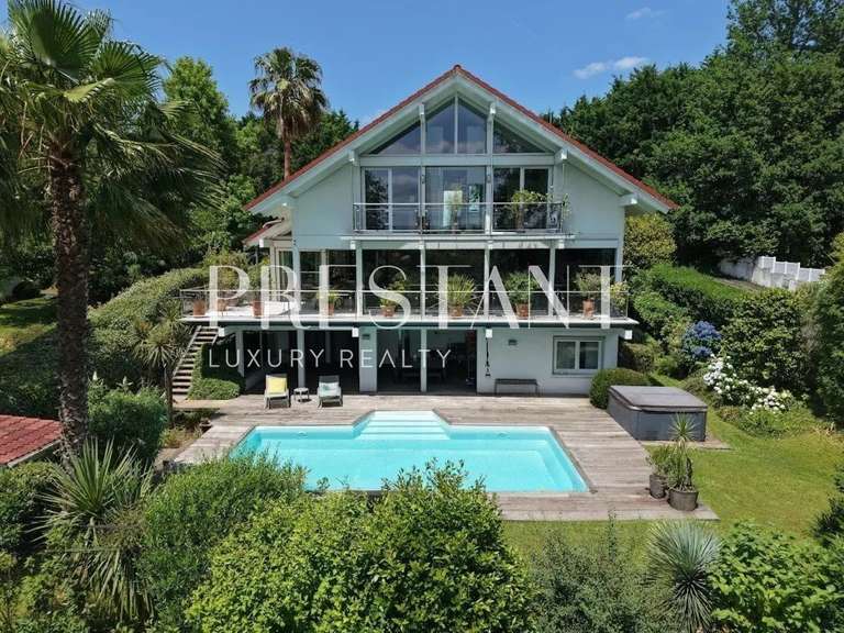 Maison Anglet - 5 chambres - 337m²