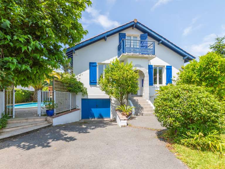 Maison Anglet - 4 chambres - 143m²