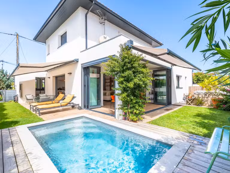 Maison Anglet - 3 chambres - 143m²