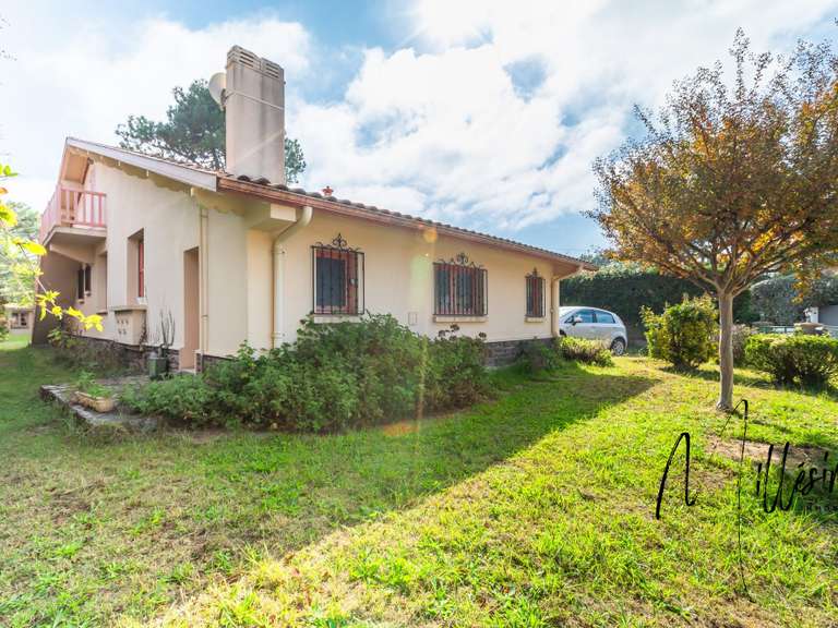 Maison Anglet - 4 chambres - 145m²