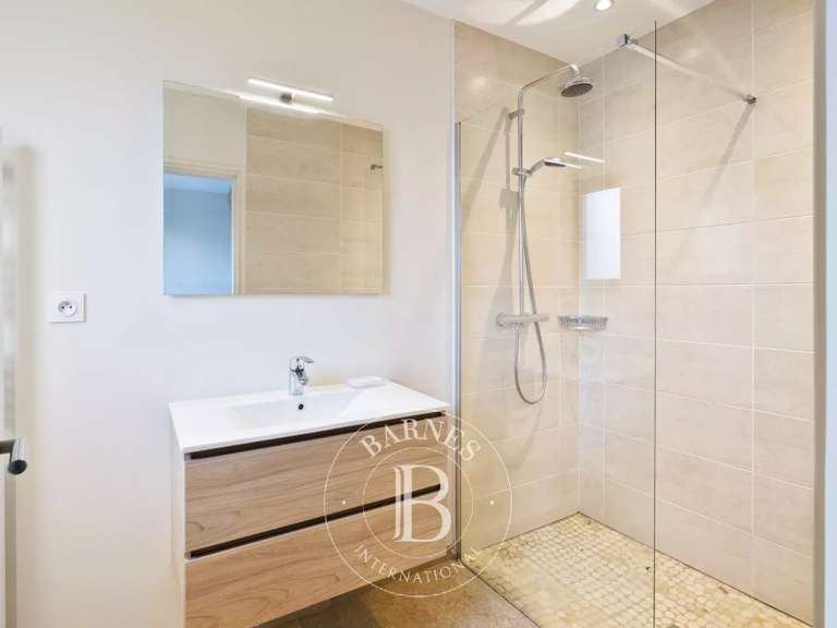 Maison Anglet - 4 chambres - 208m²