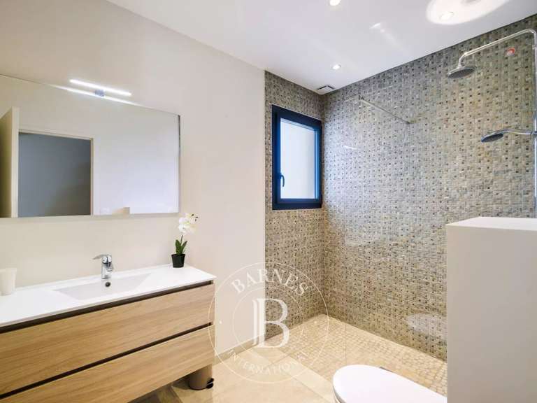 Maison Anglet - 4 chambres - 208m²