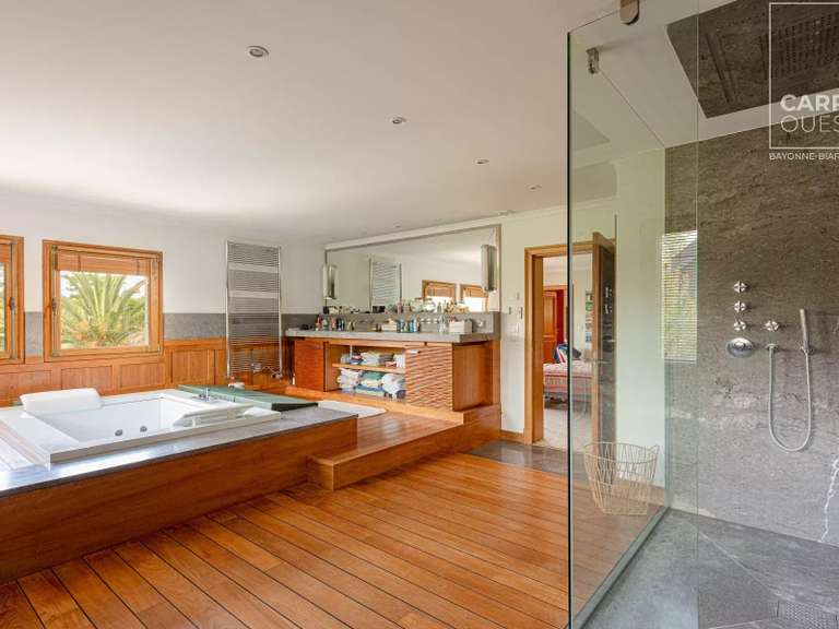 Maison Anglet - 6 chambres - 500m²