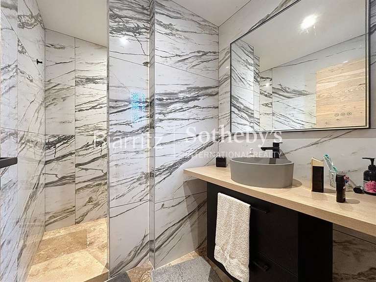 Maison Anglet - 4 chambres - 435m²