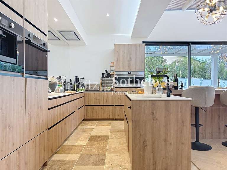 Maison Anglet - 4 chambres - 435m²
