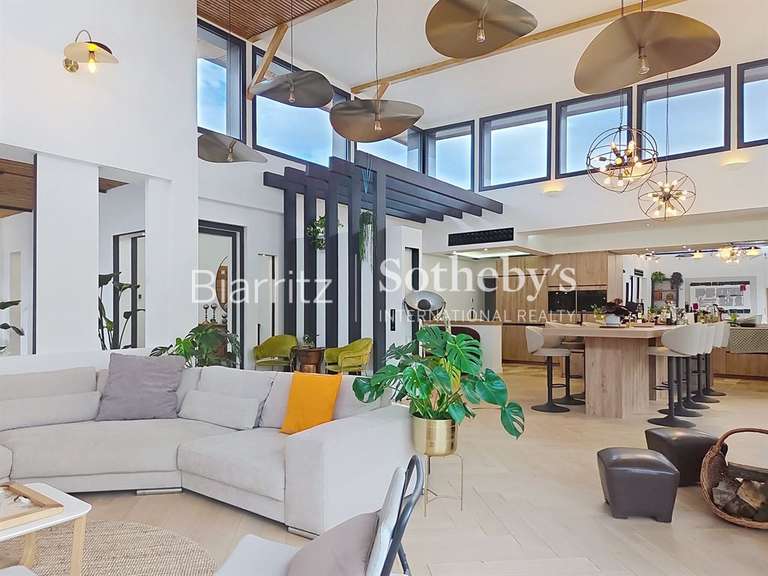 Maison Anglet - 4 chambres - 435m²