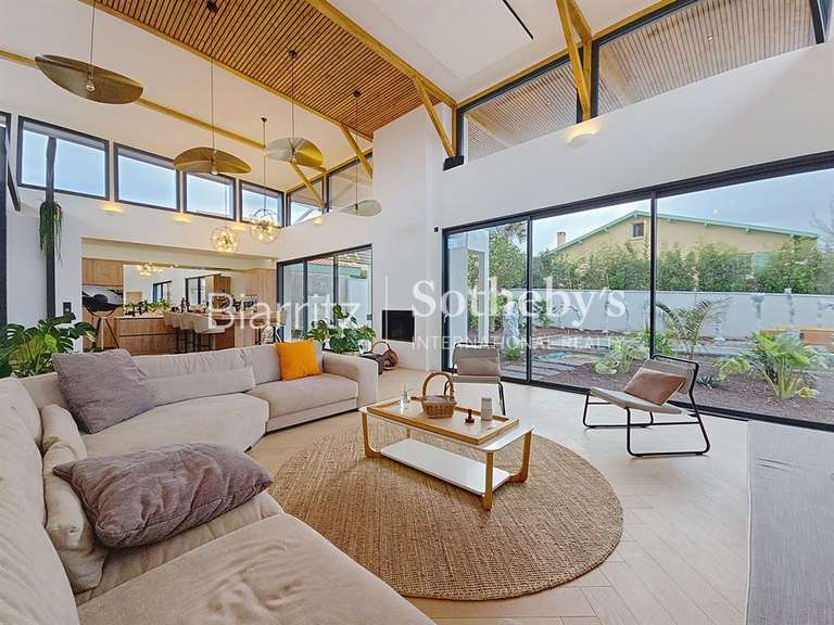Maison Anglet - 4 chambres - 435m²