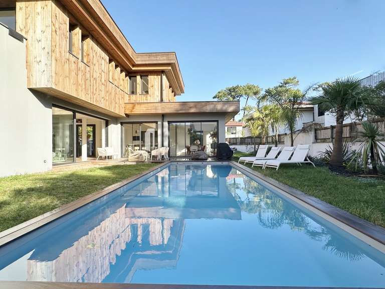 Maison Anglet - 4 chambres - 215m²