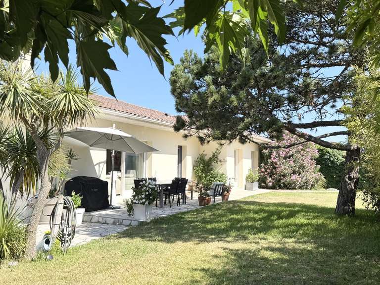 Maison Anglet - 4 chambres - 291m²