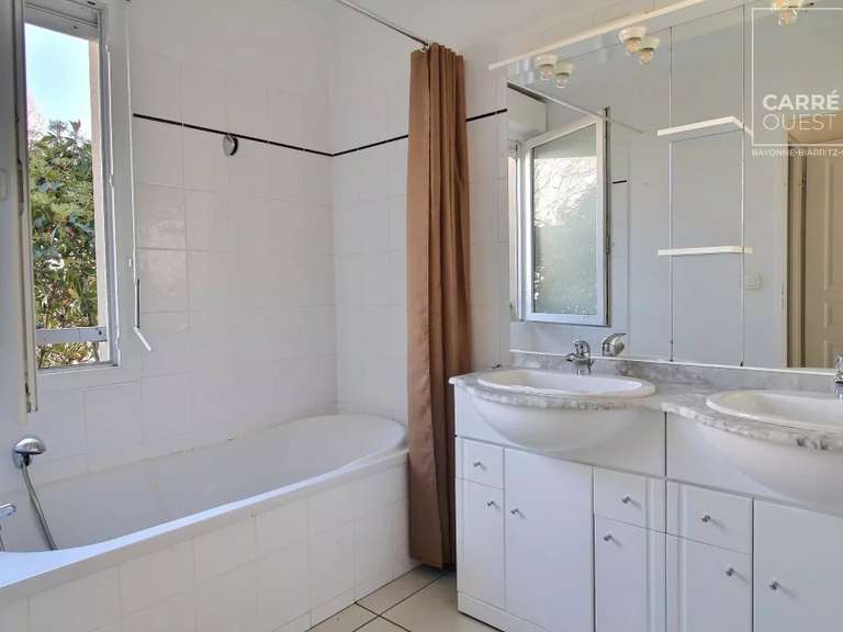 Maison Anglet - 3 chambres - 93m²