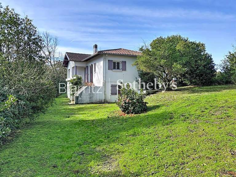 Maison Anglet - 3000m²