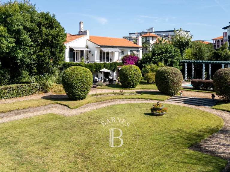 Maison Anglet - 5 chambres - 270m²