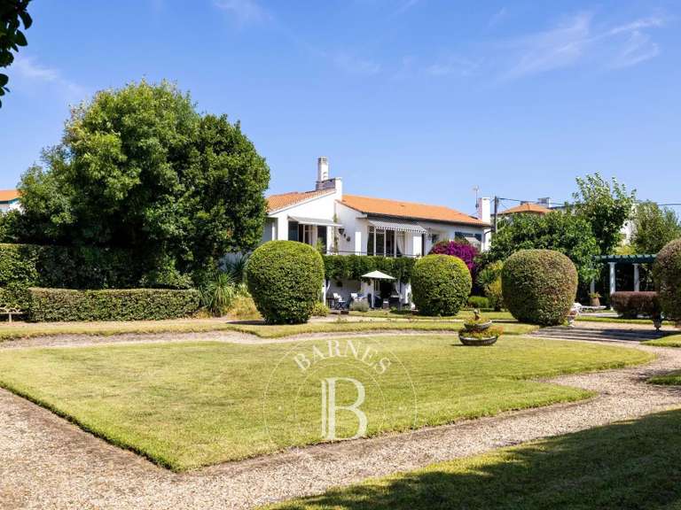 Maison Anglet - 5 chambres - 270m²