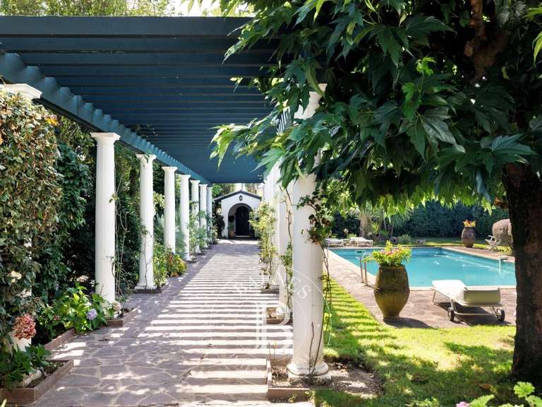 Maison Anglet - 5 chambres - 270m²