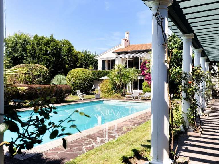 Maison Anglet - 5 chambres - 270m²
