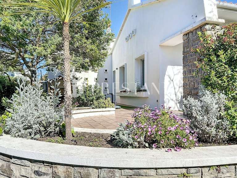 Maison Anglet - 5 chambres - 232m²