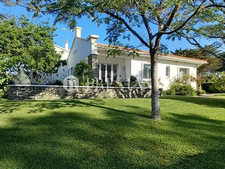 Maison Anglet - 5 chambres - 232m²