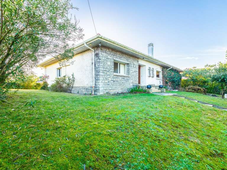 Maison Anglet - 3 chambres - 158m²