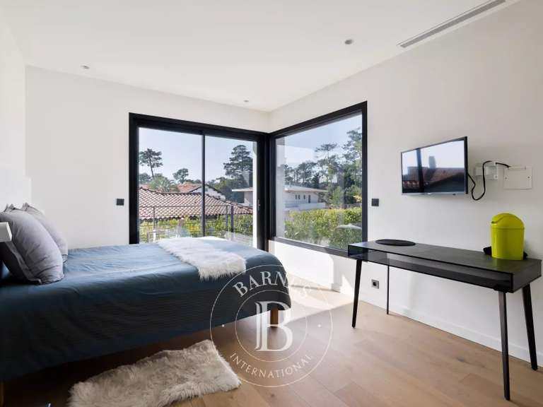 Maison Anglet - 3 chambres - 300m²