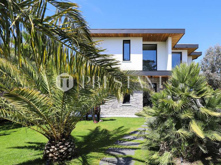 Maison Anglet - 3 chambres - 282m²