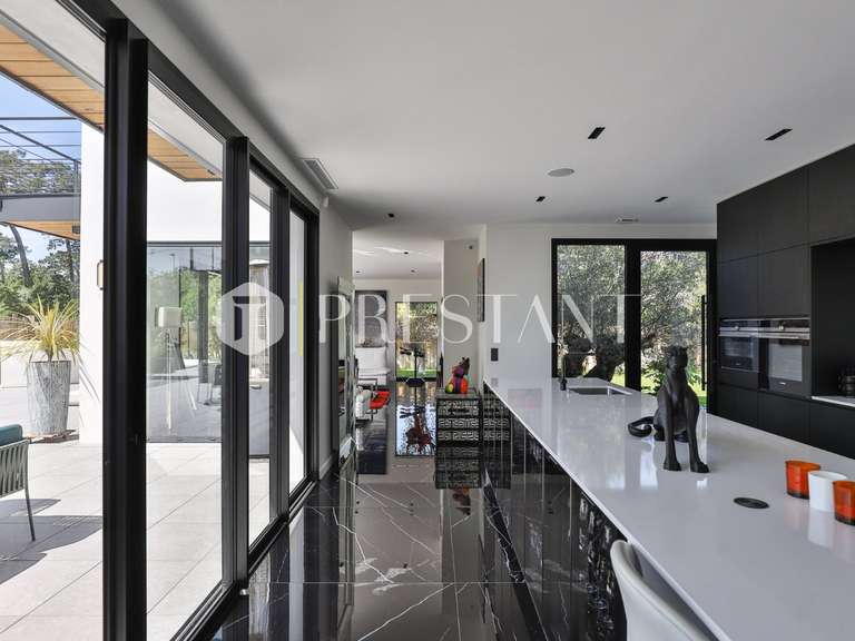 Maison Anglet - 3 chambres - 282m²