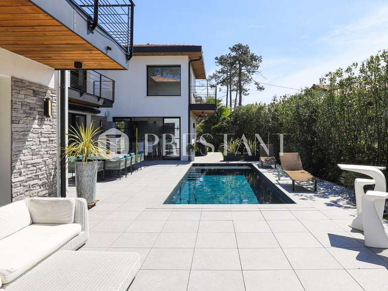 Maison Anglet - 3 chambres - 282m²