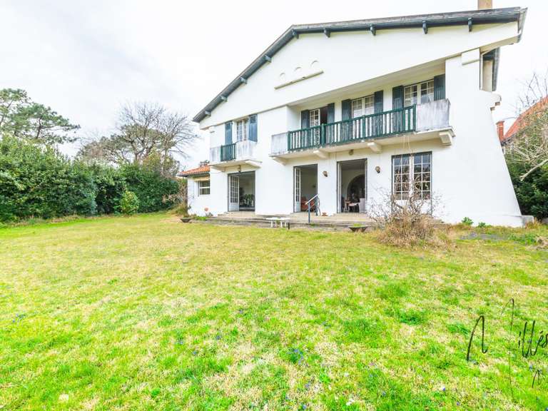Maison Anglet - 6 chambres - 278m²