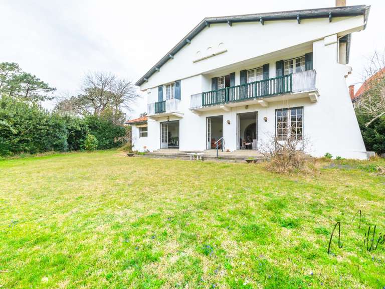Maison Anglet - 6 chambres - 278m²