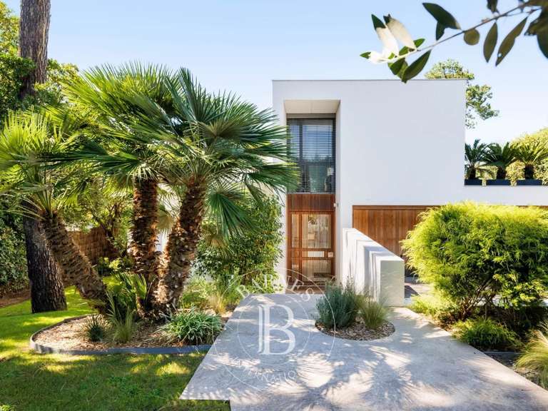 Maison Anglet - 5 chambres - 372m²
