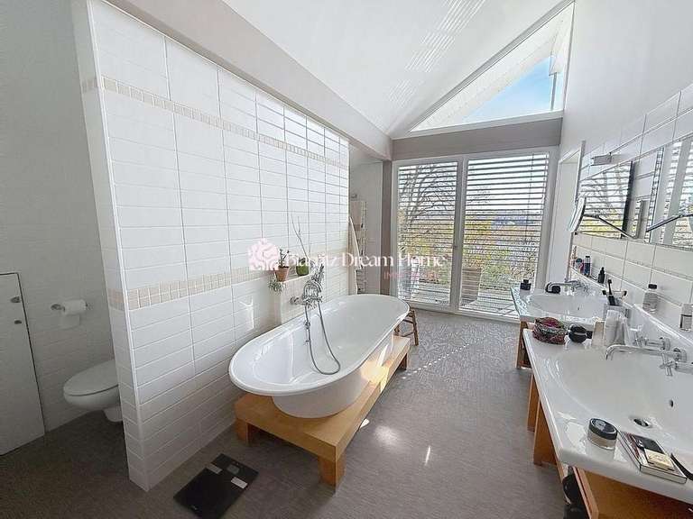 Maison Anglet - 5 chambres - 300m²