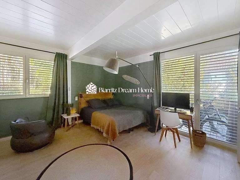Maison Anglet - 5 chambres - 300m²