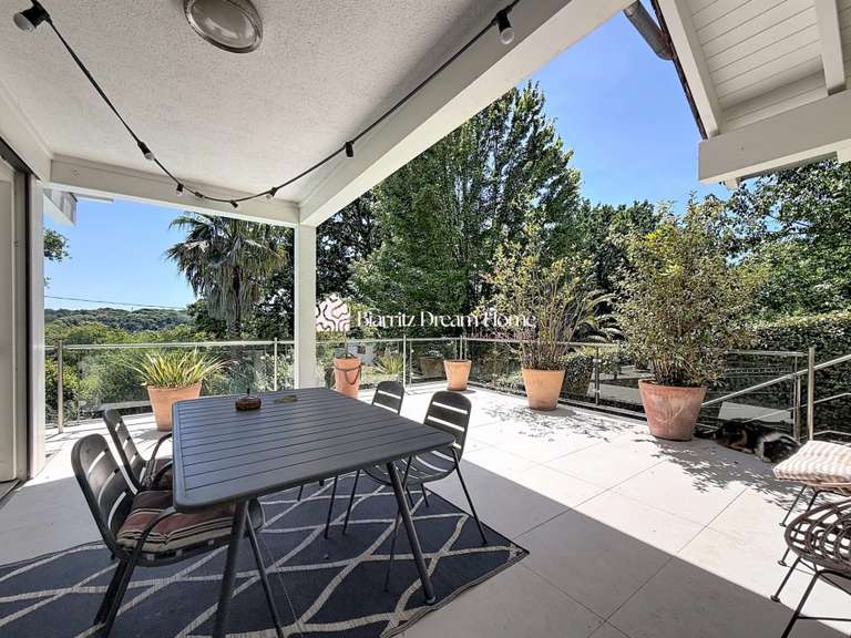 Maison Anglet - 5 chambres - 300m²