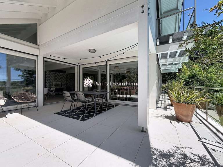 Maison Anglet - 5 chambres - 300m²