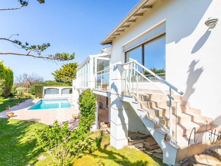 Maison Anglet - 5 chambres - 275m²