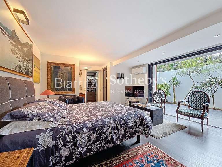 Maison Anglet - 4 chambres - 265m²