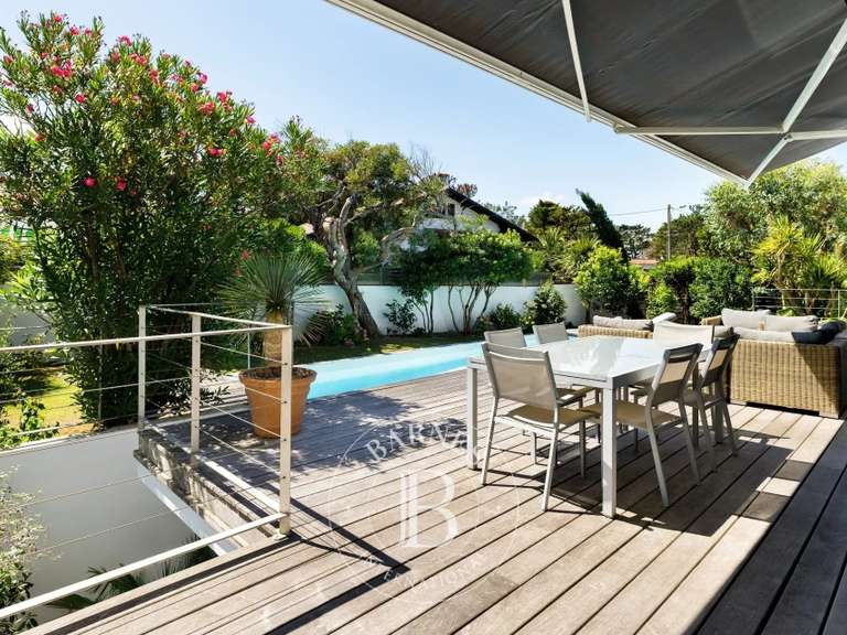 Maison Anglet - 4 chambres - 248m²