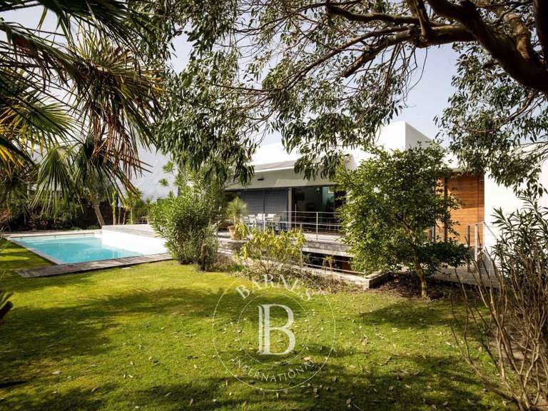 Maison Anglet - 4 chambres - 235m²